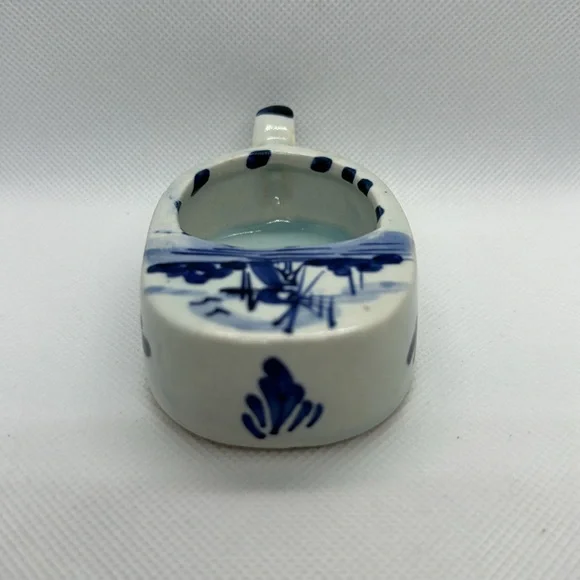 🫟3/$25🫟 Vintage Blue Delft nappy candle holder with windmills and floral design. - Picture 2 of 6